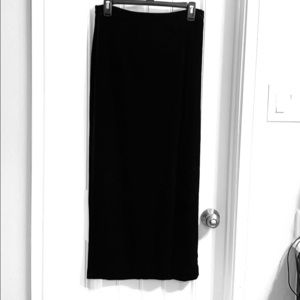 Black velvet (skirt) if you please!